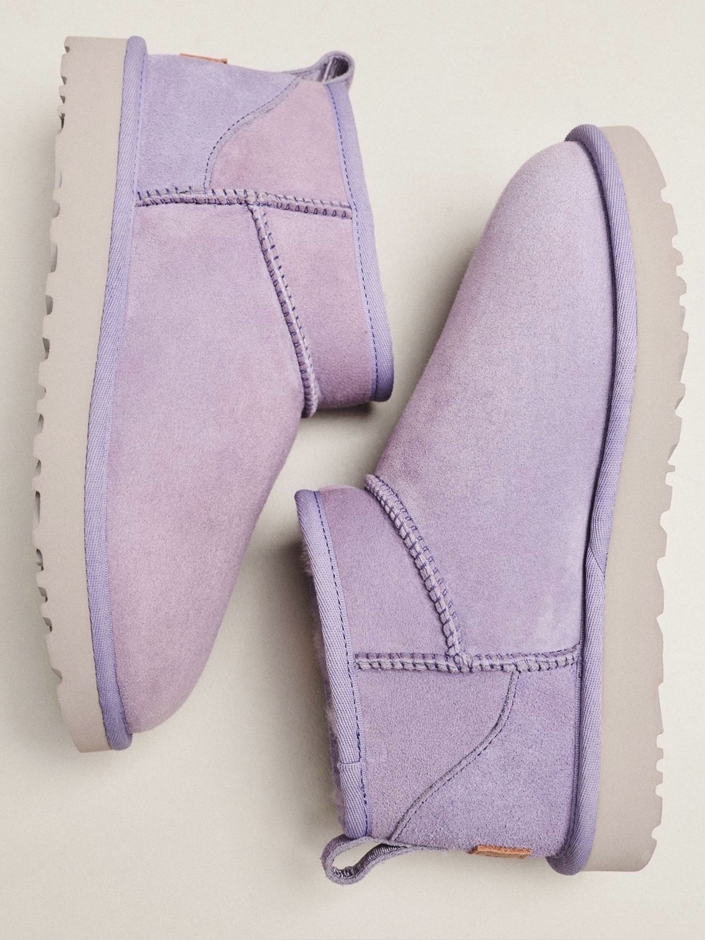 UGG Ultra Mini in warm lilac / lavender color NEW NWT in original box Size 10 - Picture 2 of 4